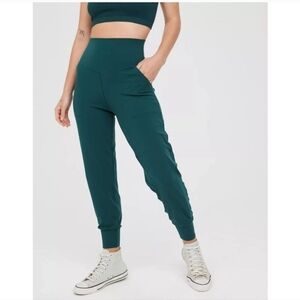 NWOT Aerie Real Me Jogger